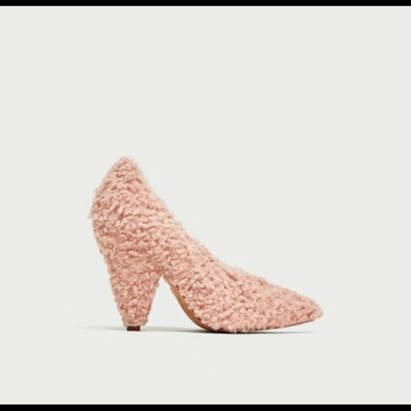 ISO ZARA FUZZY HEELS - Picture 4 of 5